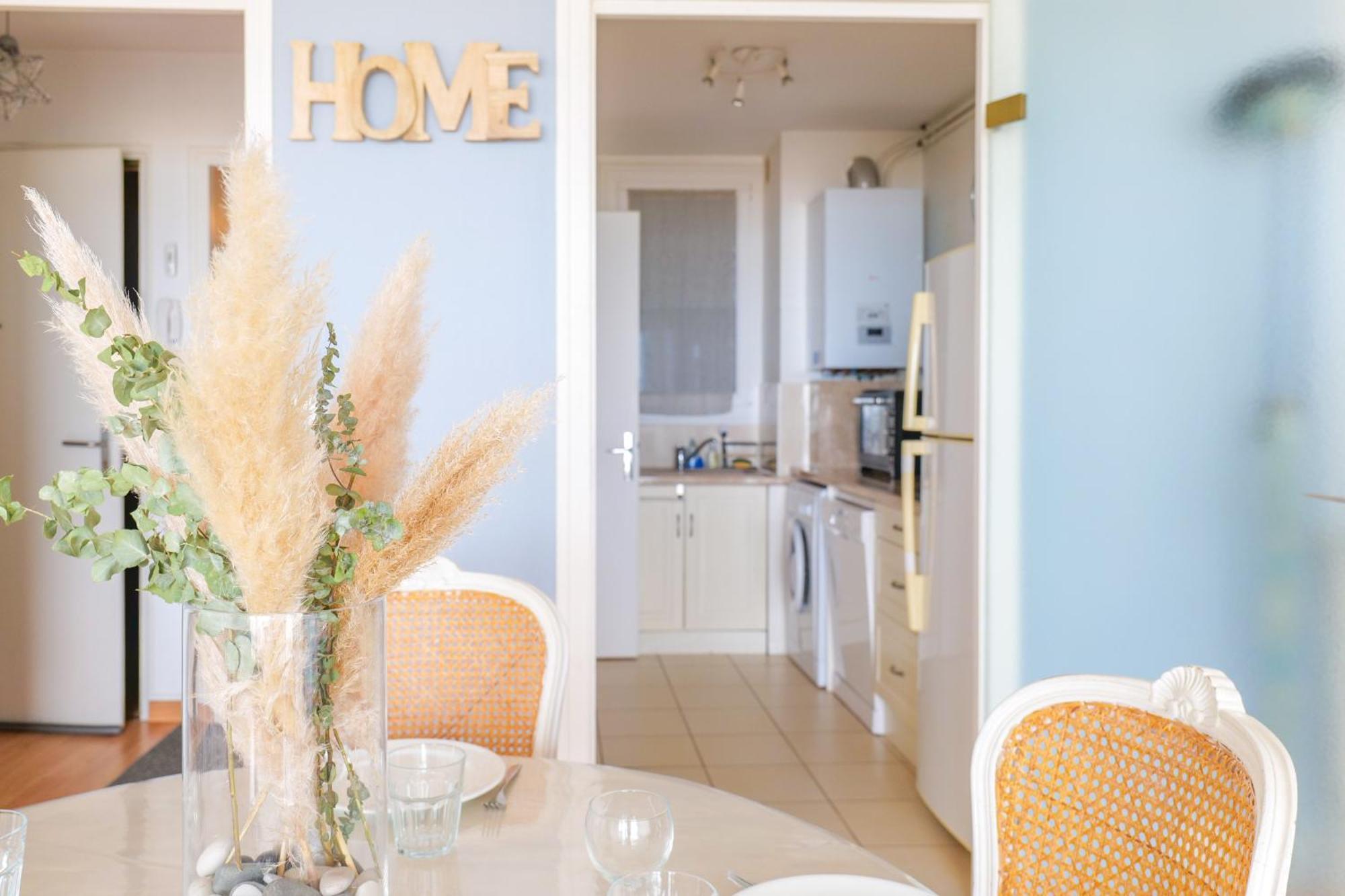 Appartement Avec Vue Sur La Baie Des Sables D'Olonne - 4 Personnes Les Sables-d'Olonne Ngoại thất bức ảnh